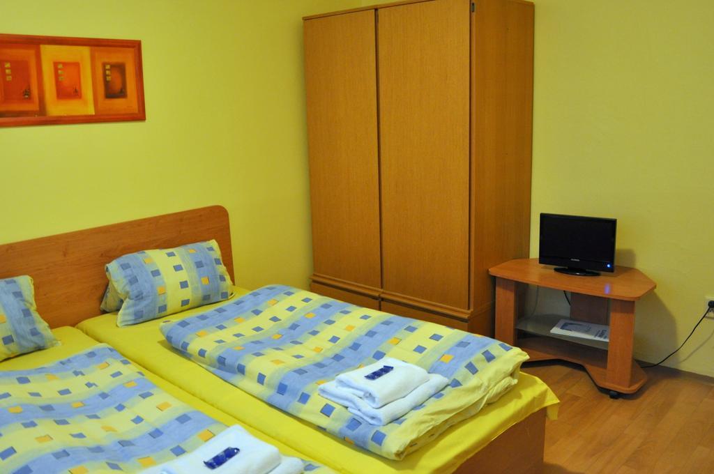Hotel Komarov Брно Экстерьер фото