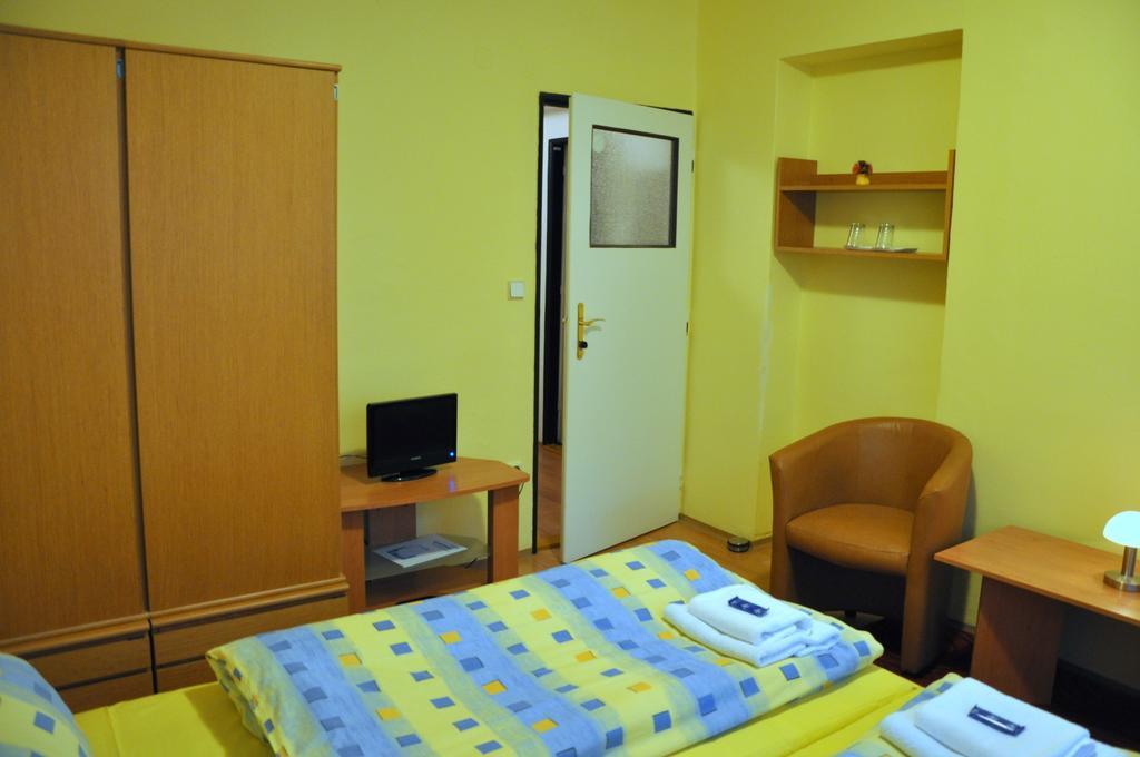 Hotel Komarov Брно Экстерьер фото